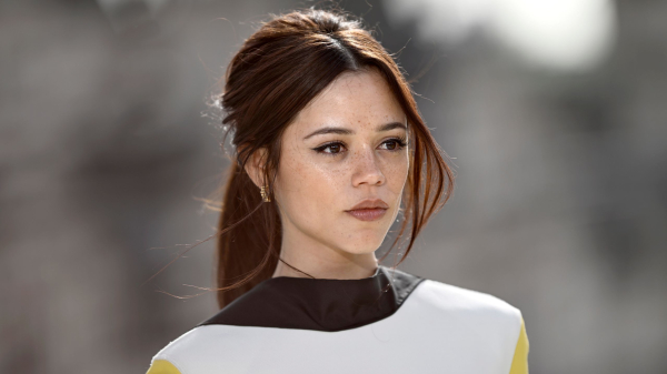 Jenna Ortega Is Warming Up to Fall With the Trendy Maple Cinnamon Hair Color — Photos
